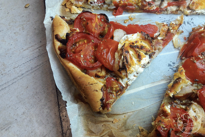 Tarte fine au poulet tomate et chèvre